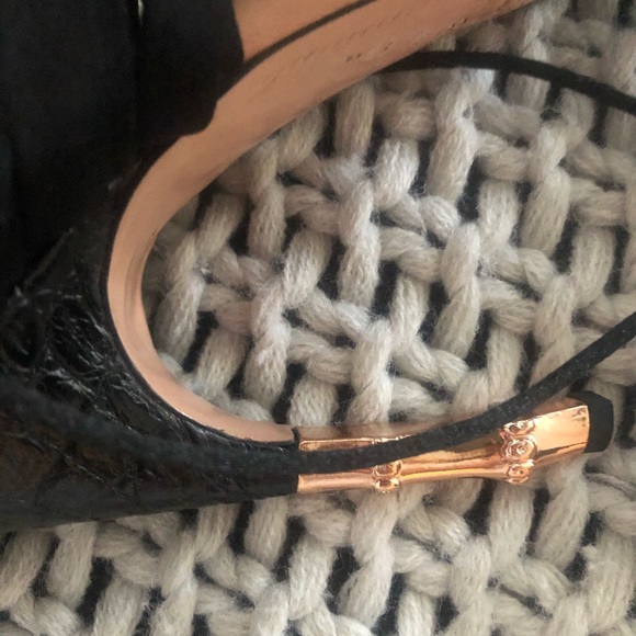 Gucci sandals with silk and gold heels - Picture 4 of 10